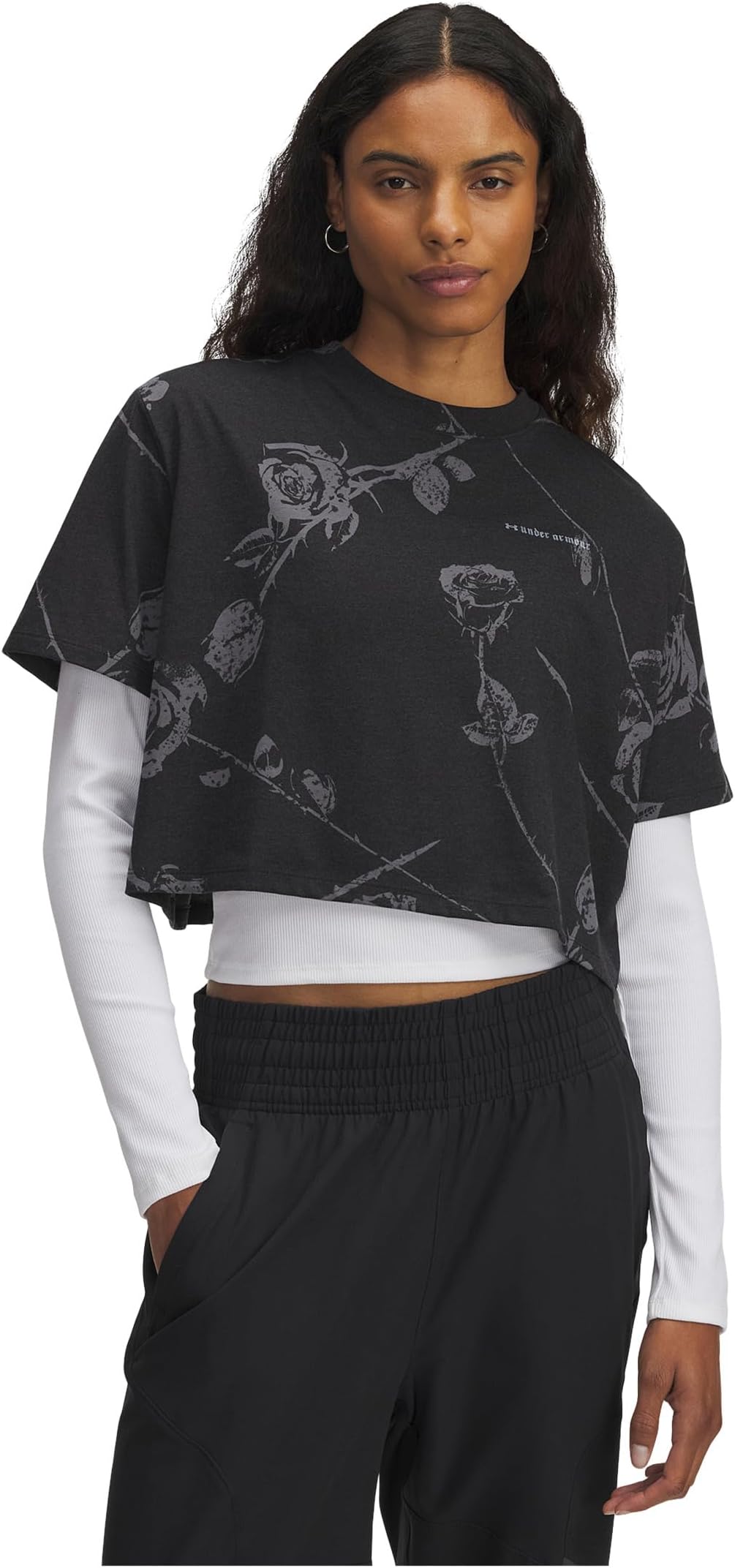 

Футболка Under Armour Etched Roses Short Sleeve T-Shirt, черный/белый