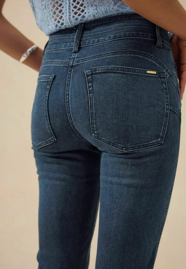 Джинсы облегающего кроя с эффектом подтяжки Next, Dark Blue Denim — фото 4