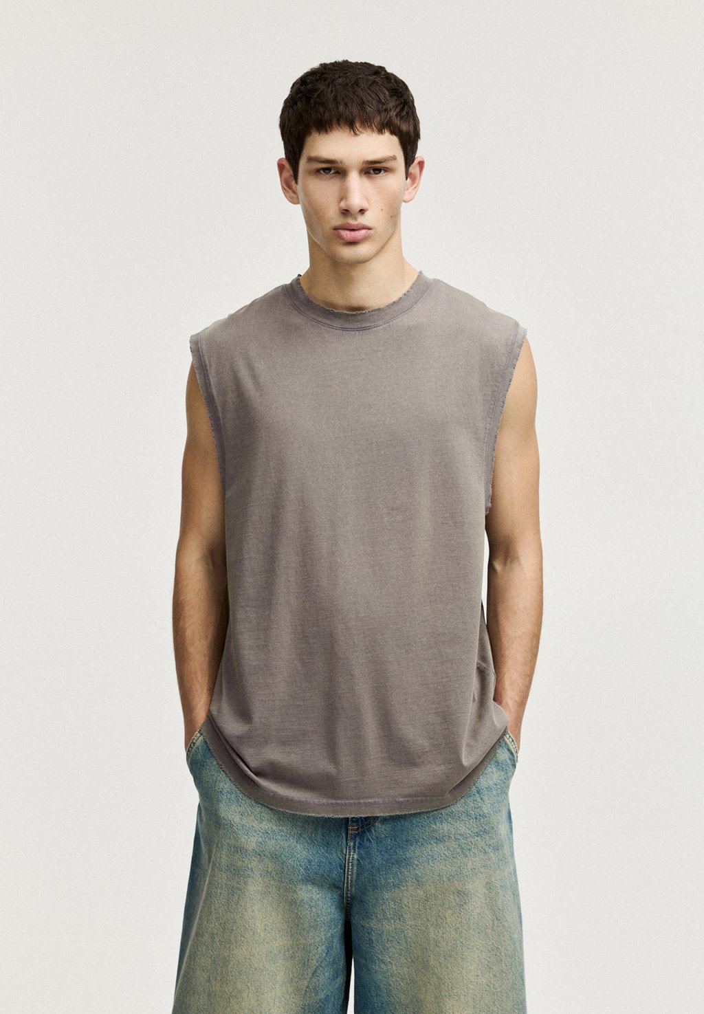 

Базовая футболка WASHED STRAPPY PULL&BEAR, светло-серый
