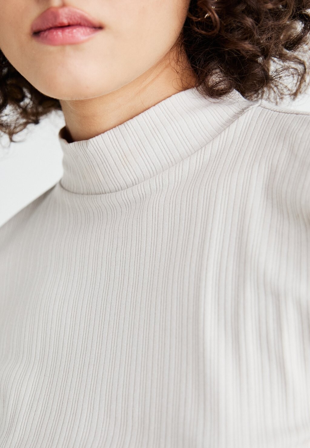 

Топ с длинными рукавами VMMINNA HIGH NECK Vero Moda, бежевый