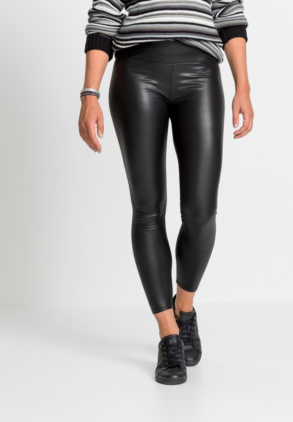 

Леггинсы MIT THERMO FUNKTION TRENDY UND WÄRMENDE bonprix, черный