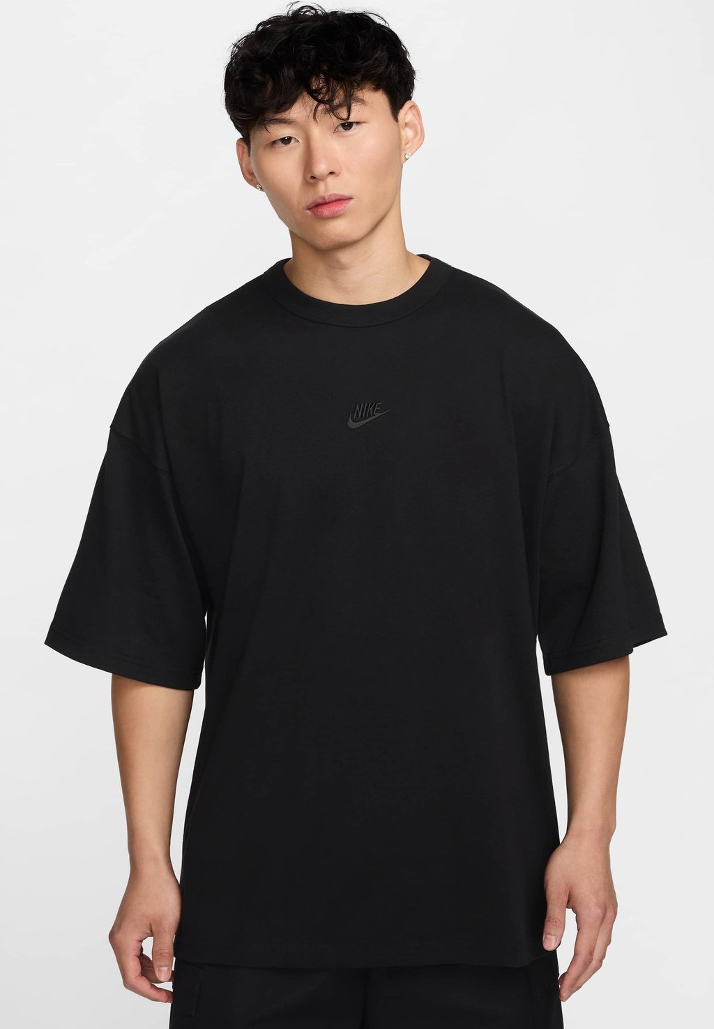 

Базовая футболка TEE PREM ESSNTL Nike Sportswear, черный
