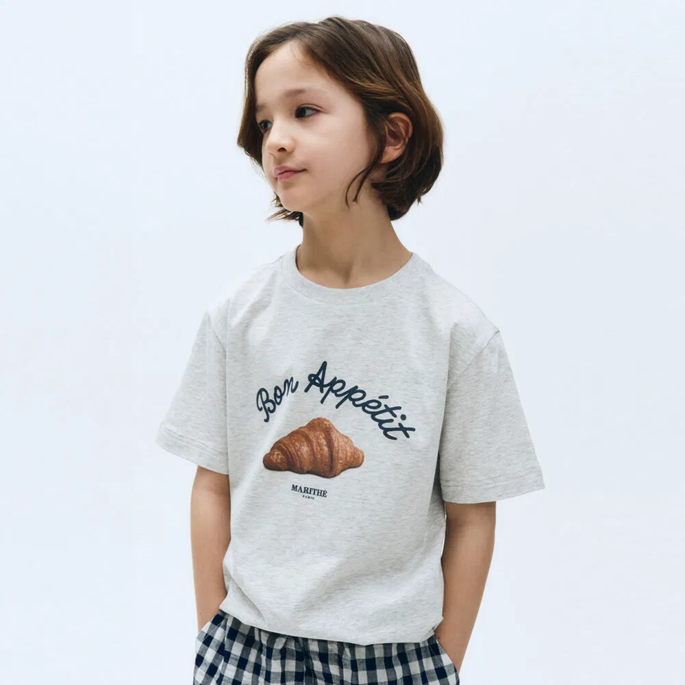 Детская футболка Marithé Kids с графикой хлеба, светло-серая