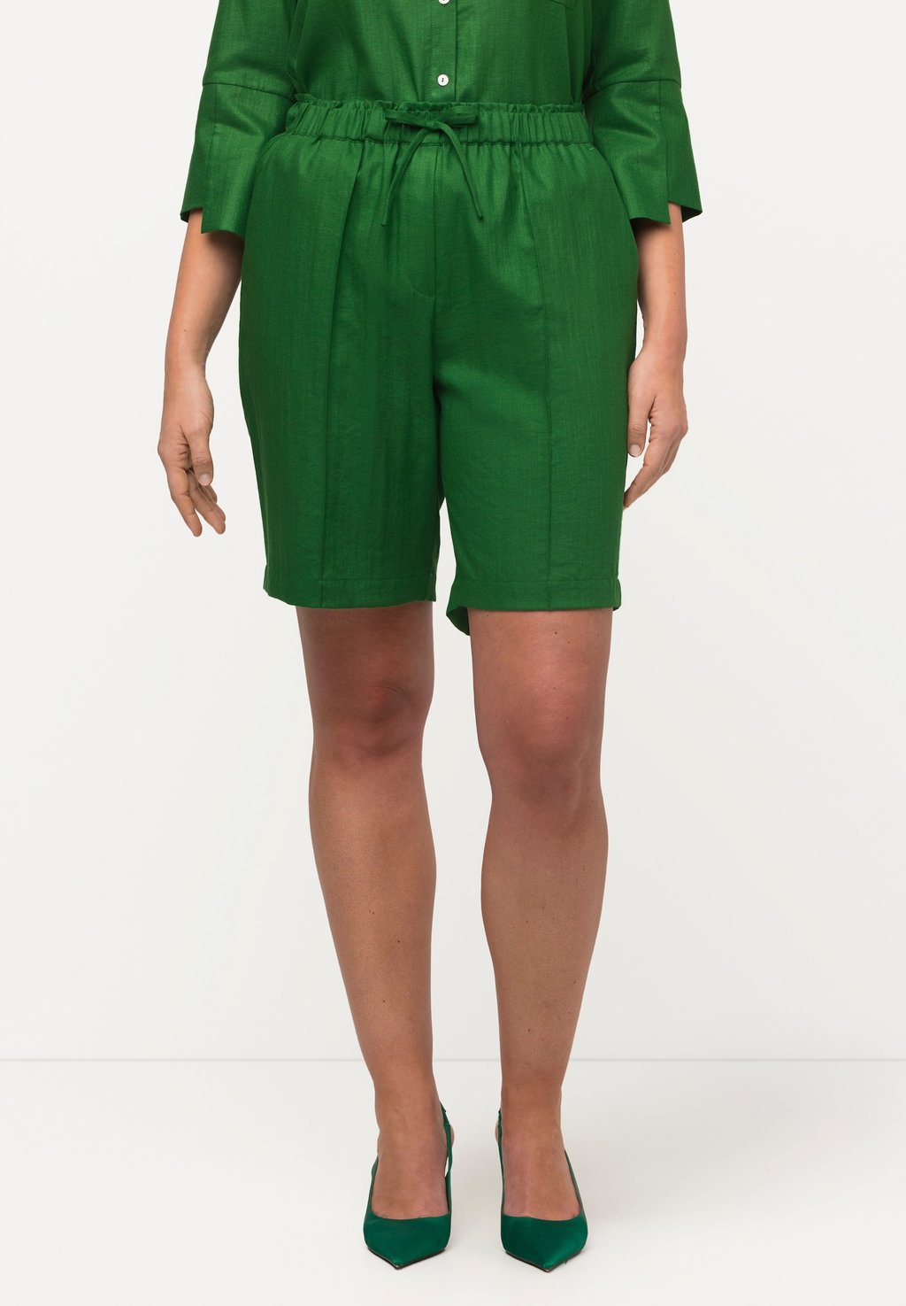 

Шорты WIDE LEG PINTUCKED Ulla Popken, темно-зеленый