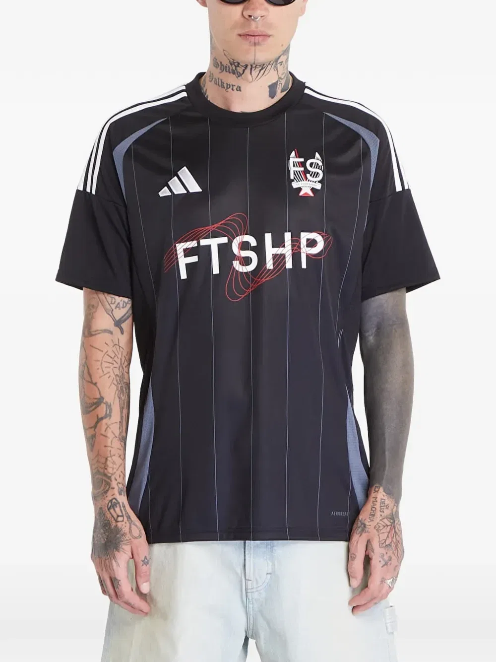 Футболка в полоску adidas X Footshop Euro Style Cup, черный