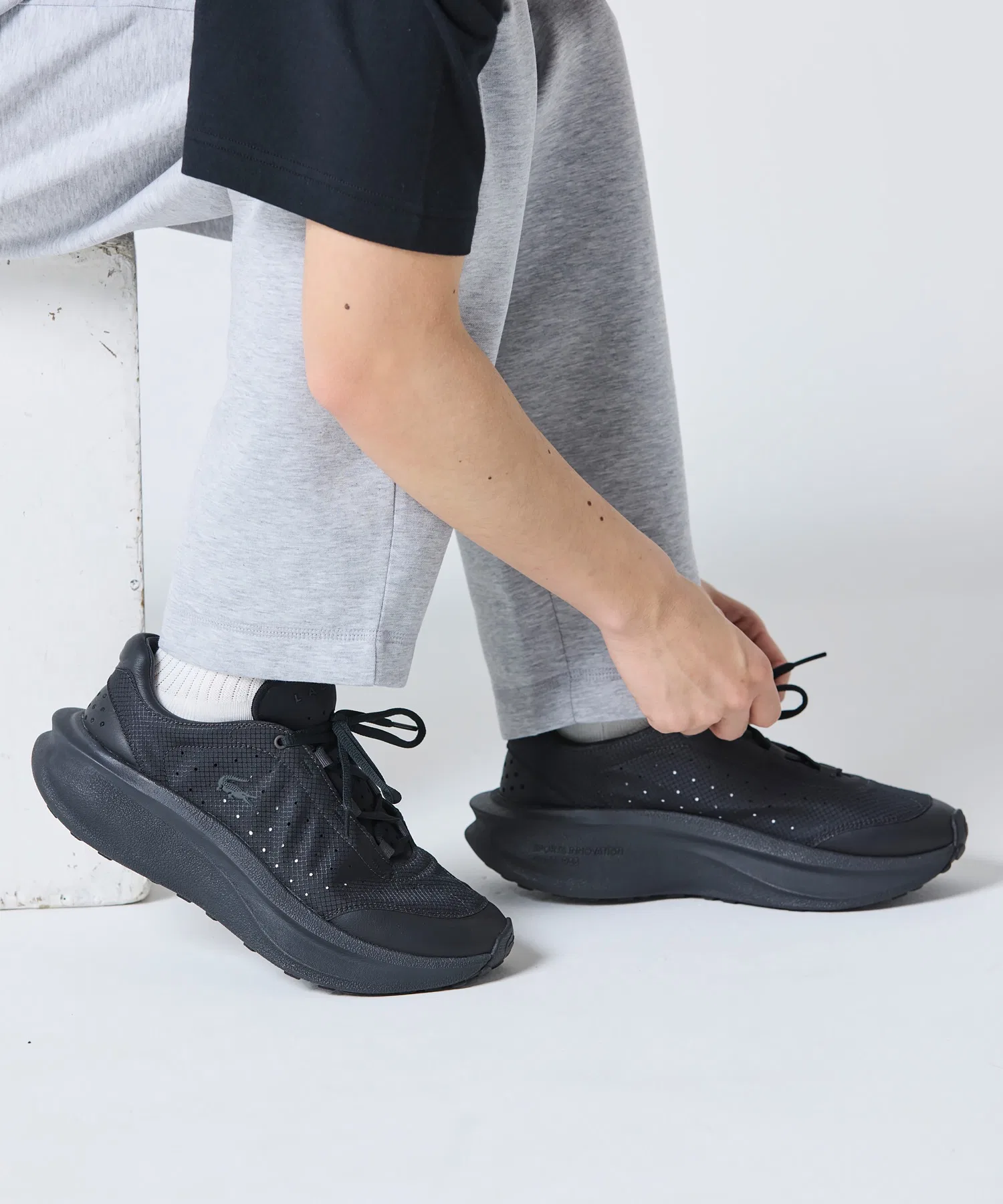 Мужские кроссовки для бега LACOSTE NEO RUN ACT 1261 чёрные — фото 4