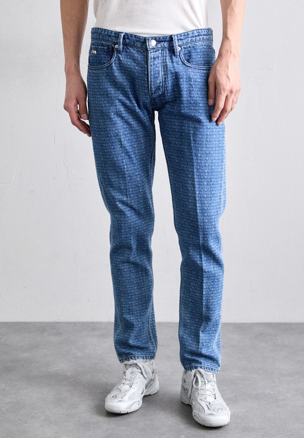 

Джинсы облегающего кроя 5 POCKETS PANT Emporio Armani, светло-голубой