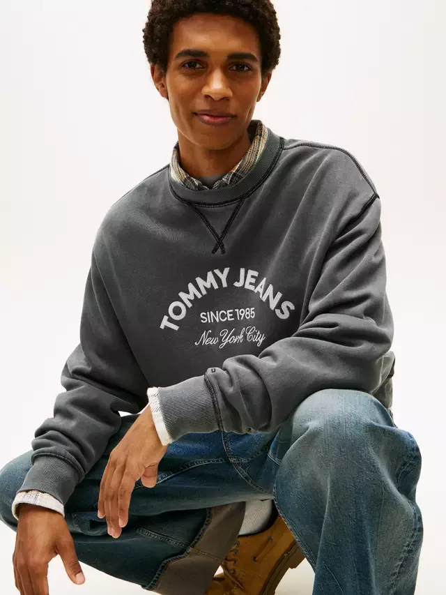 Толстовка Tommy Jeans с логотипом NYC, окрашенная в массе, черная Tommy Hilfiger — фото 3