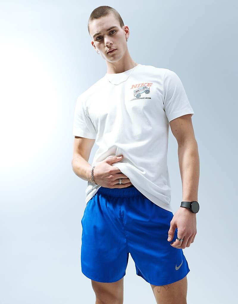

Nike Running — Challenger Dri-FIT — синие 5-дюймовые шорты