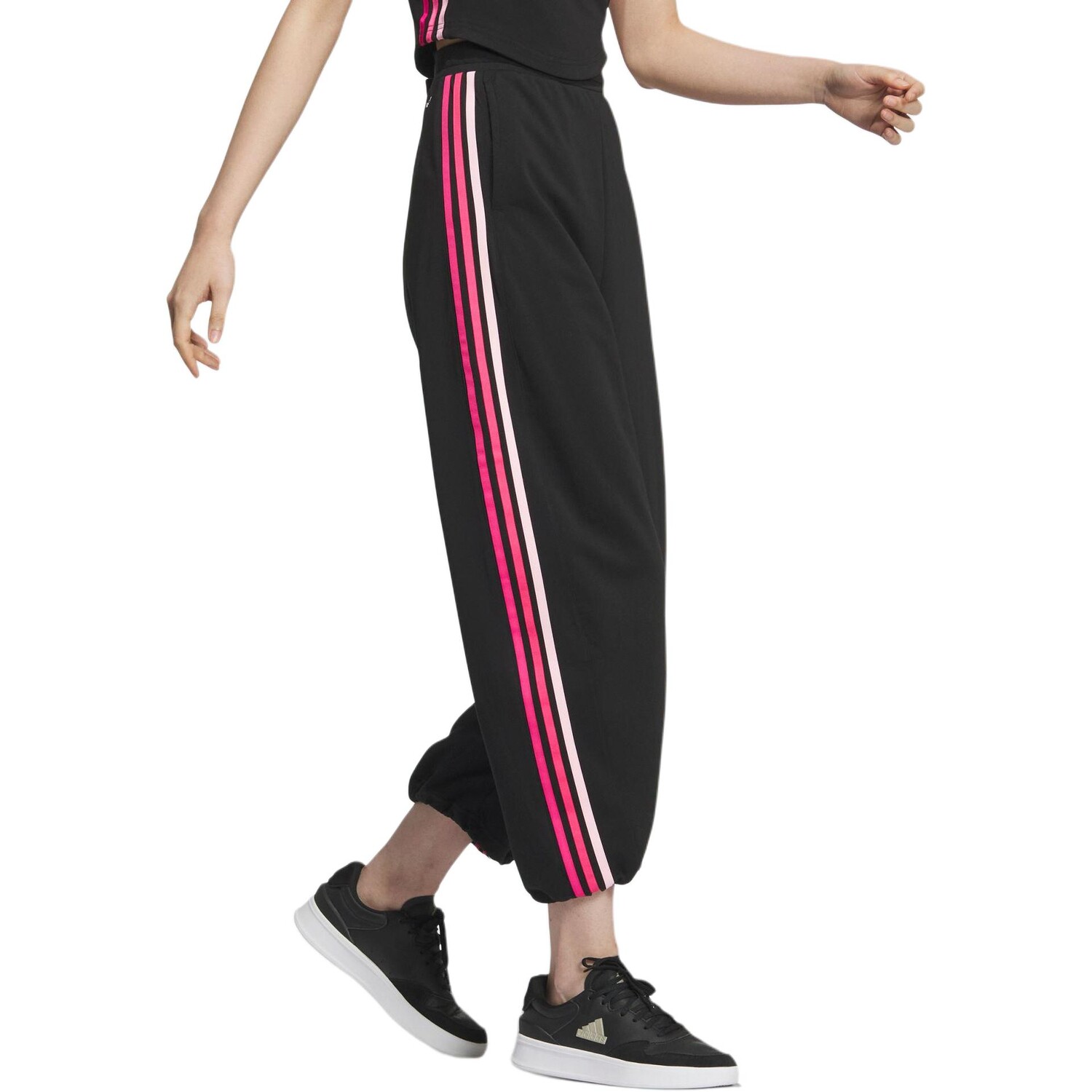 

Повседневные брюки женские черные Adidas