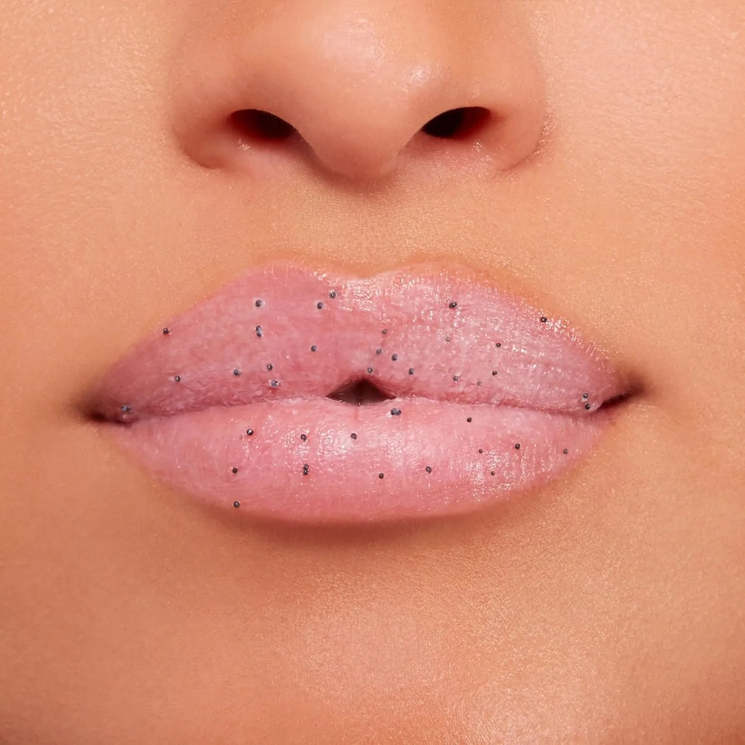 Buxom Power-Full Lip Scrub, нежный скраб-стик для отшелушивания губ с сахаром, увлажняющий уход за губами с витамином Е и маслом семян папайи, не тестируется на животных. 5.95 г (1 шт.), Dragon Fruit — фото 2