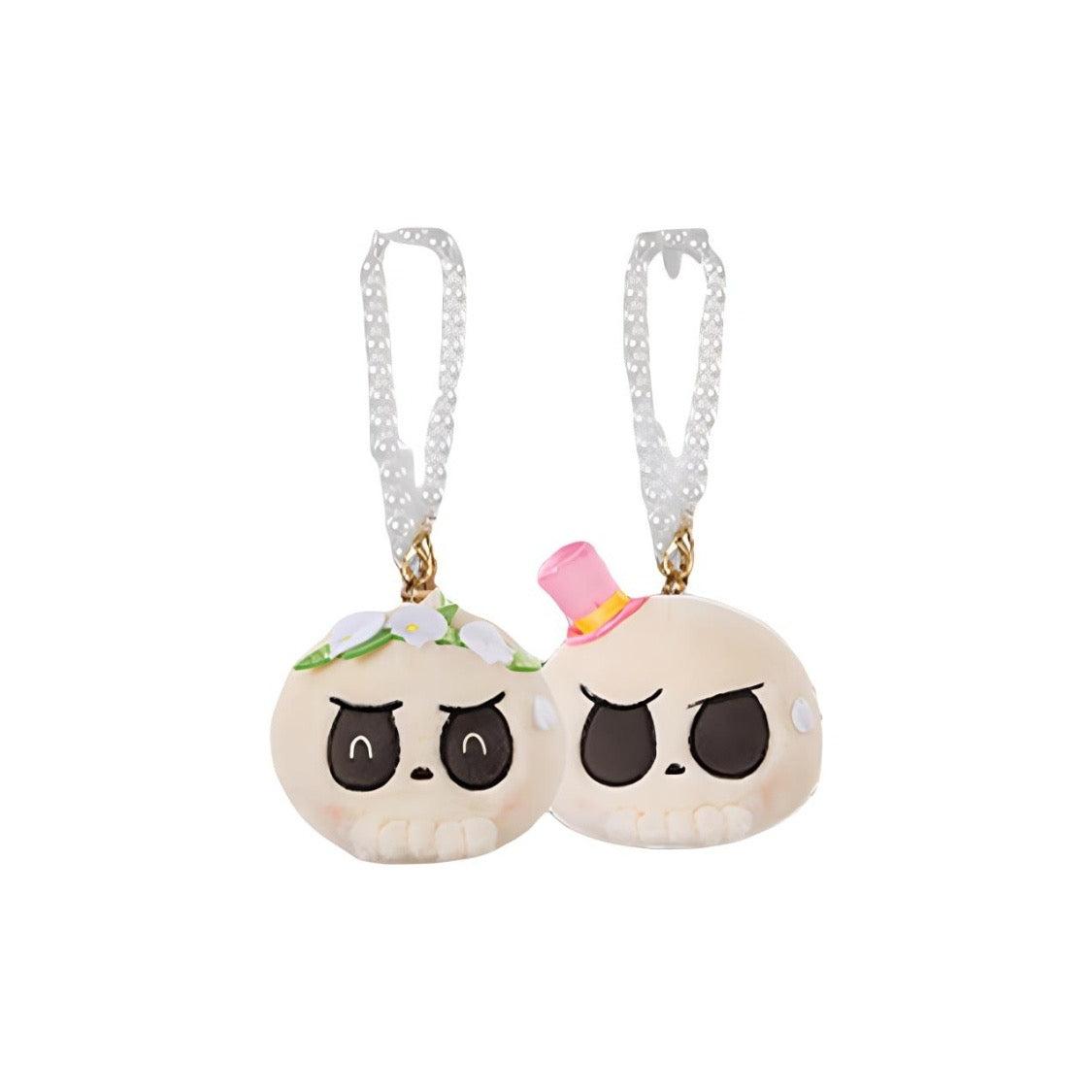 

Лабубу Pop Mart The Monsters Labubu Party Reversible Pendant 'Tycoco'