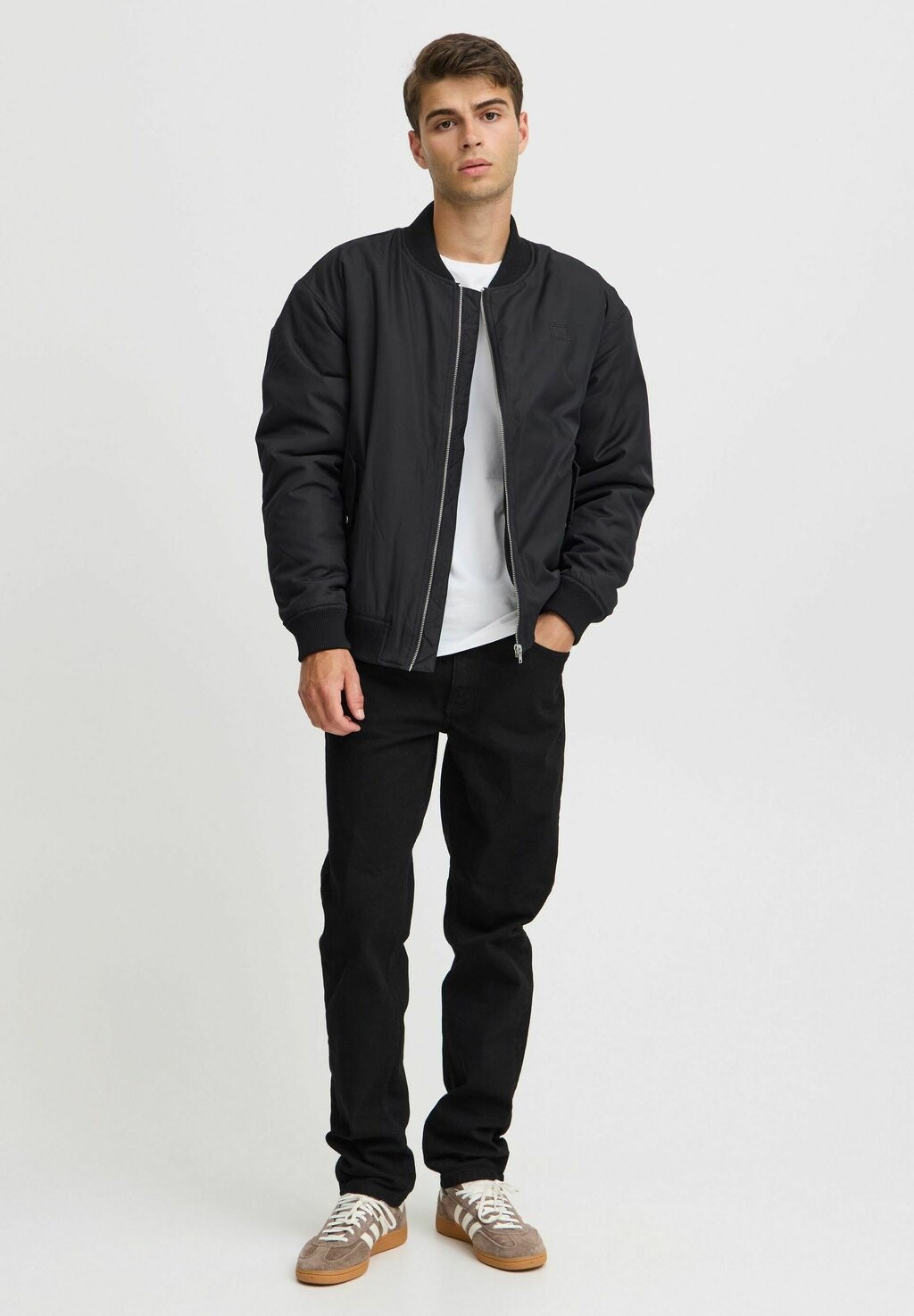 

Куртка-бомбер COTES Casual Friday, черный