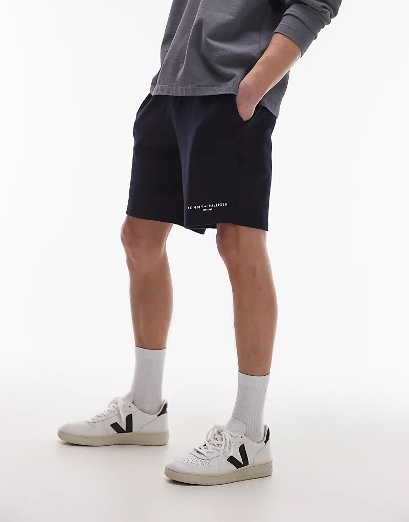 

Маленькие спортивные шорты с логотипом Tommy темно-синего цвета Tommy Hilfiger