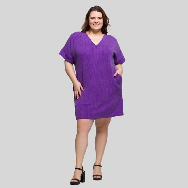 

Платье-футболка с V-образным вырезом и карманом больших размеров 24Seven Comfort Apparel, фиолетовый