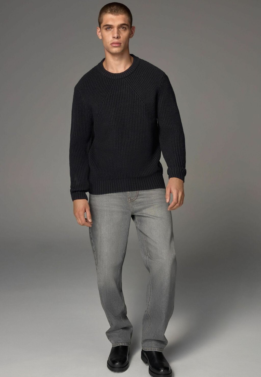 

Джемпер CREW NECK REGULAR FIT Next, черный
