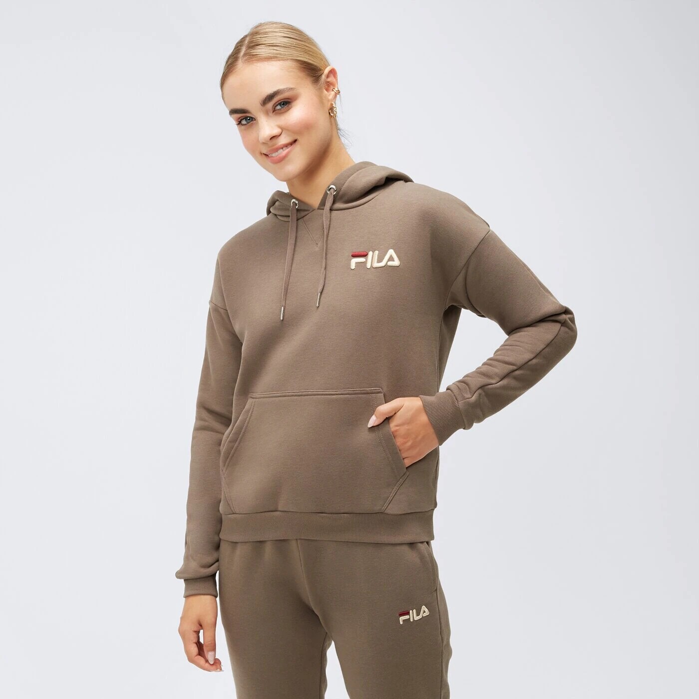 

Свитшот Fila Hattie с капюшоном, коричневый