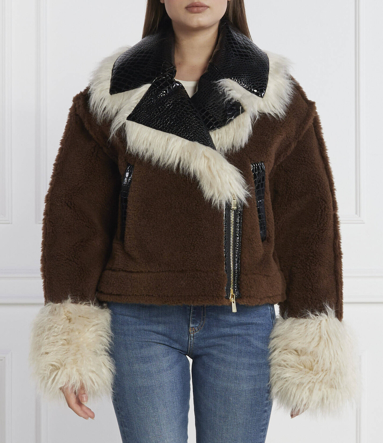 

Куртка Pinko Regular Fit, коричневый