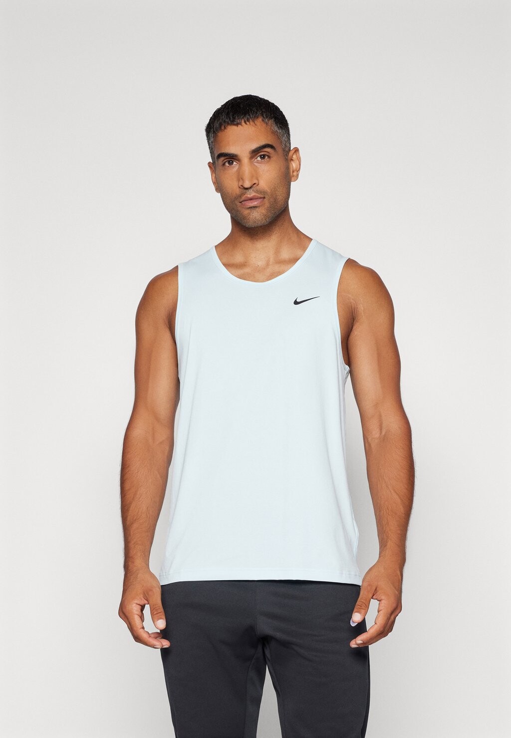 

Топ HYVERSE TANK Nike Performance, синий