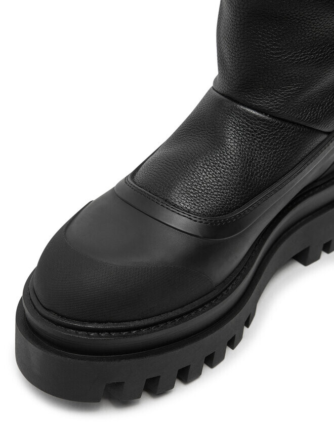 Зимние ботинки Calvin Klein Jeans Botas de nieve Flatform Chelsea Boot Padded YW0YW01558, черный — фото 4