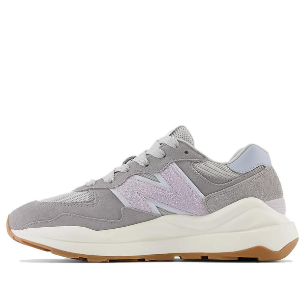 

Кроссовки 57 40 New Balance, серый