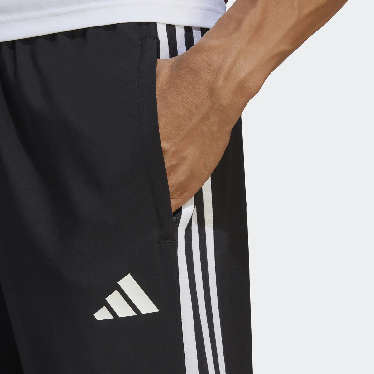 

Брюки для тренировок adidas Performance "TIRO23L WOV PNT" (1 шт.), черный