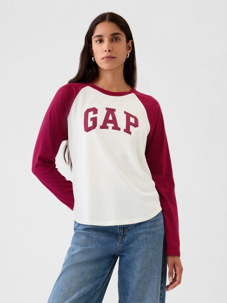 

Футболка с логотипом Gap, красный
