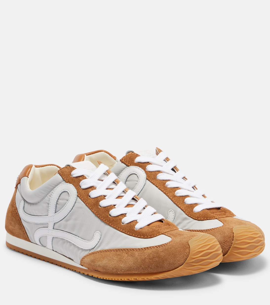 Балетные кроссовки 2.0 с отделкой из замши Loewe, Grey/White/Tan