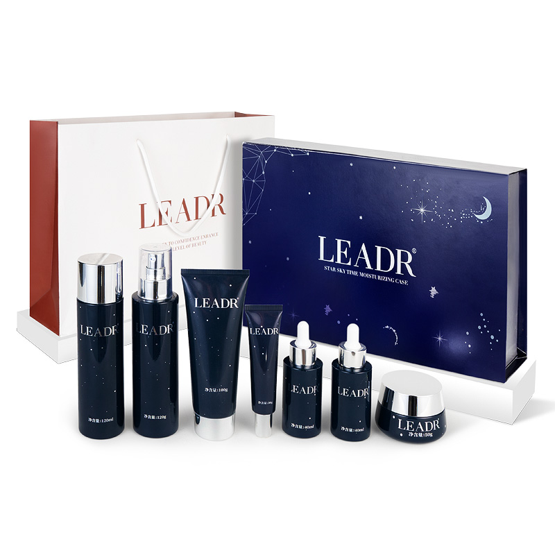 

Набор увлажняющей косметики starry sky time семипредметный набор для ухода за кожей LEADR