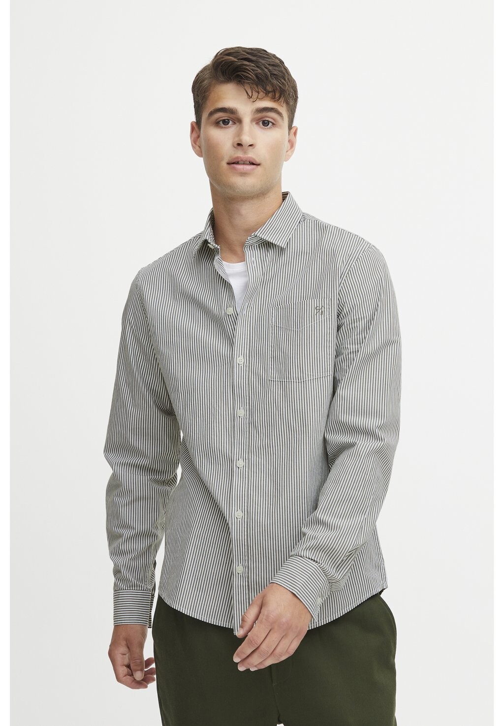 

Рубашка CFANTON Casual Friday, цвет rifle green