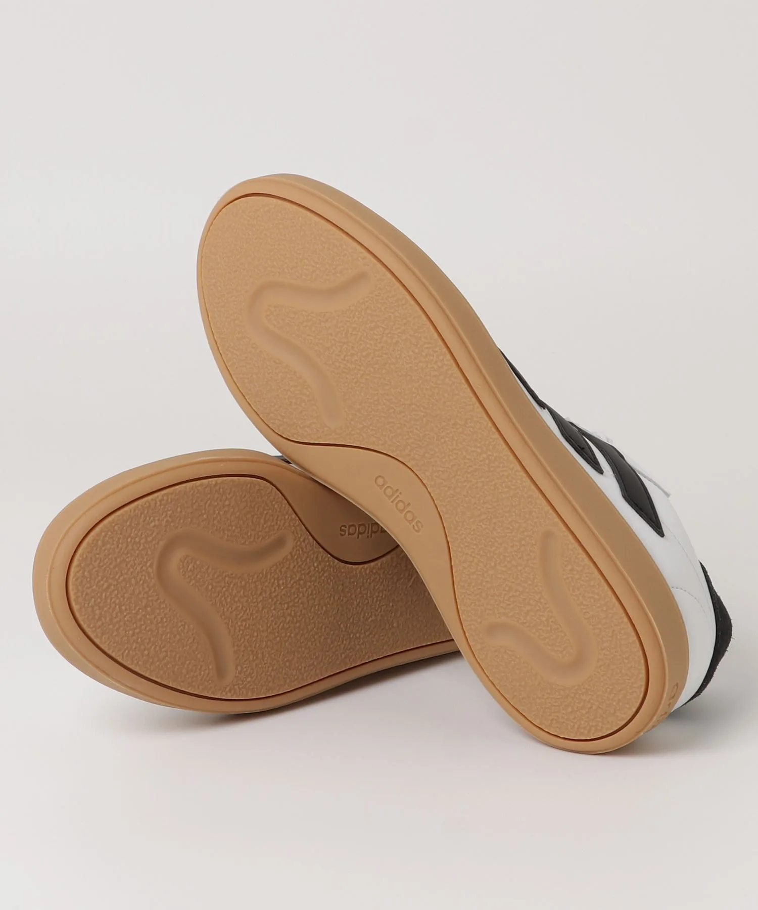 Мужские кроссовки из синтетической кожи adidas Courtblock бело-черные — фото 3
