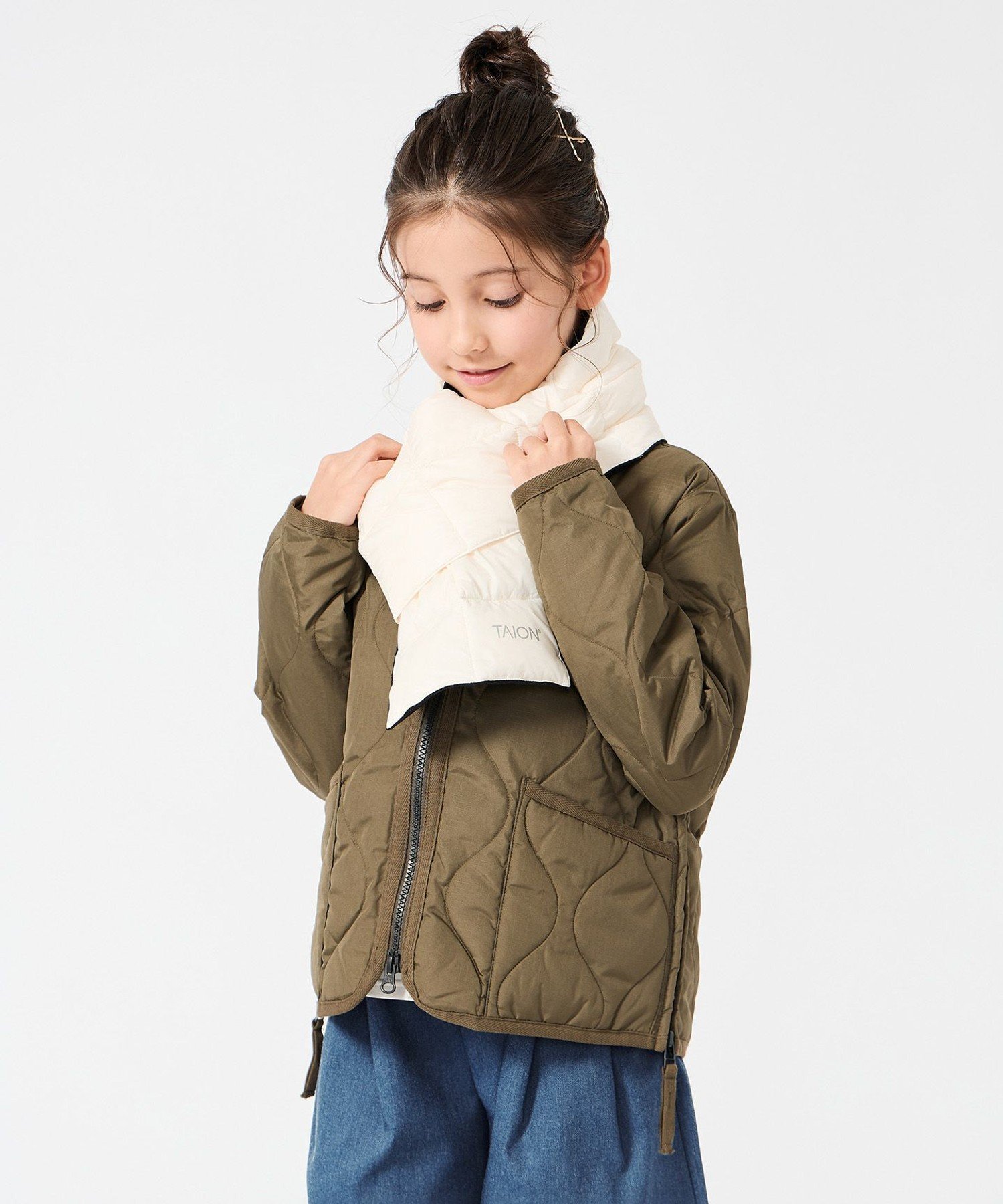 Пуховая куртка TAION Military Zip V-Neck (унисекс) (размеры 120-150 см) Unfilo, Dark Olive [054] — фото 4