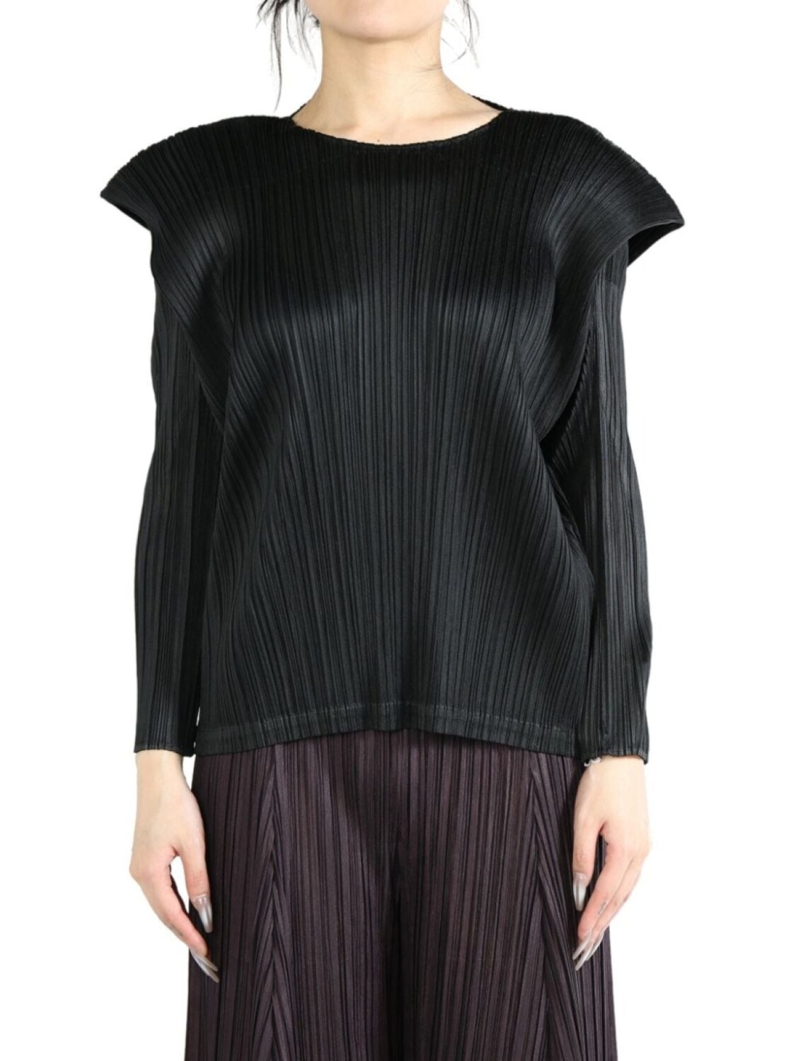 

Pleats Please Issey Miyake Monthly Colors: блузка за сентябрь, черный