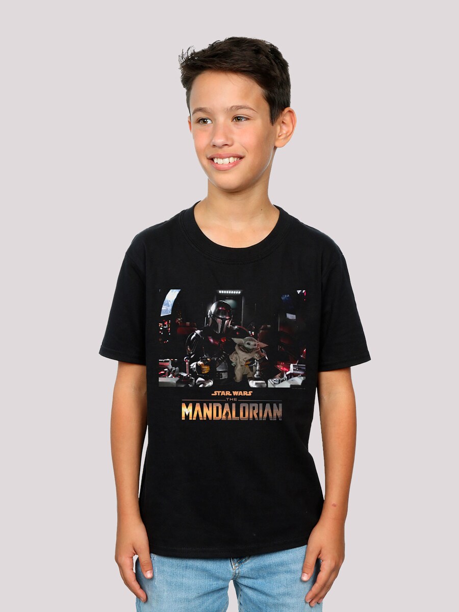 

Футболка F4Nt4Stic THE MANDALORIAN CHILD ON BOARD, черный