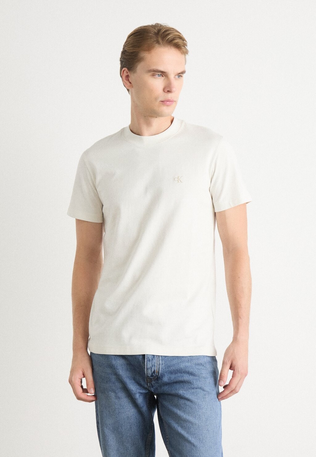 

Простая футболка HEAVY REGULAR TEE Calvin Klein, цвет Ivory