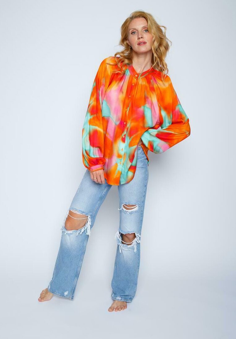 

Блузка-рубашка Emily van den Bergh, цвет orange_pink_batik