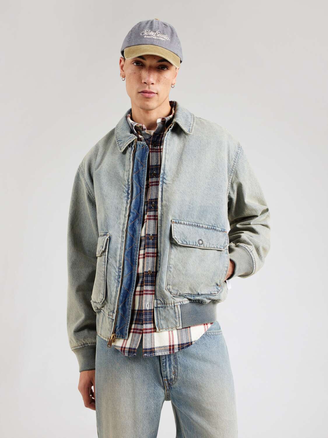 LEVI'S  Куртка межсезонная 'Cortland Jacket' в синем дениме — фото 3