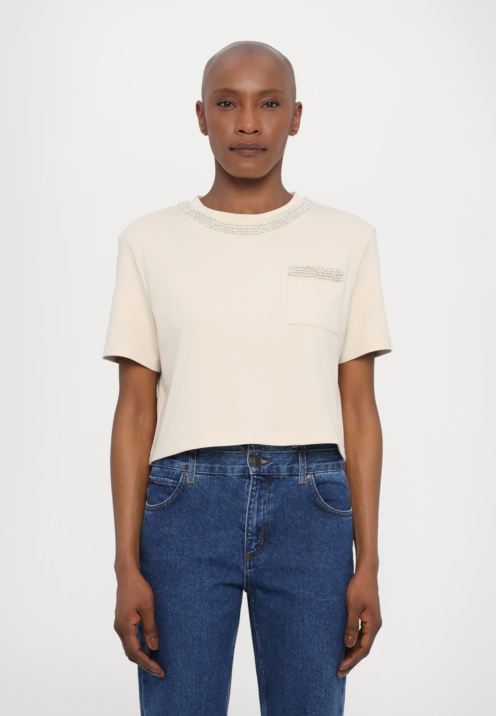 

Базовая футболка sandro, бежевый