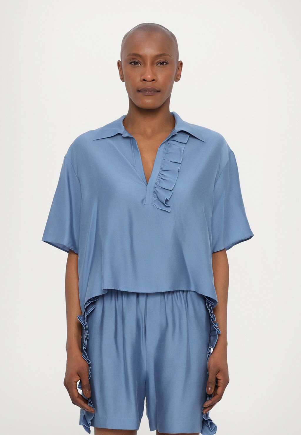 

Блуза LUNA FRILL SHORT SLEEVE BITE Studios, синий