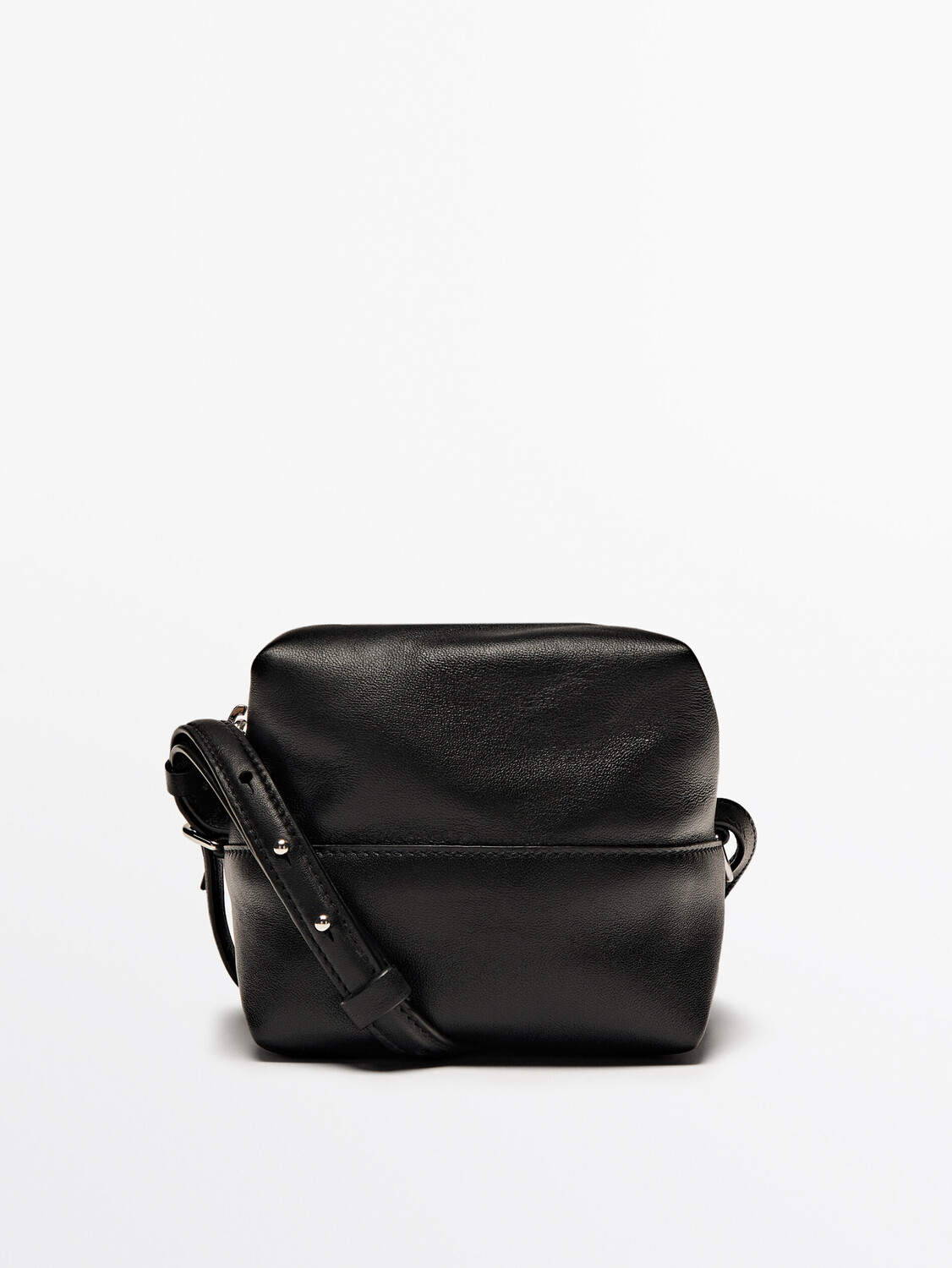 

Мини-сумка через плечо из кожи наппа Massimo Dutti, черный