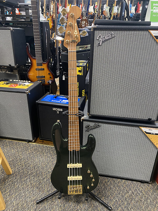 

Басс гитара Charvel Pro-Mod San Dimas Bass JJ V Lambo Green Metallic