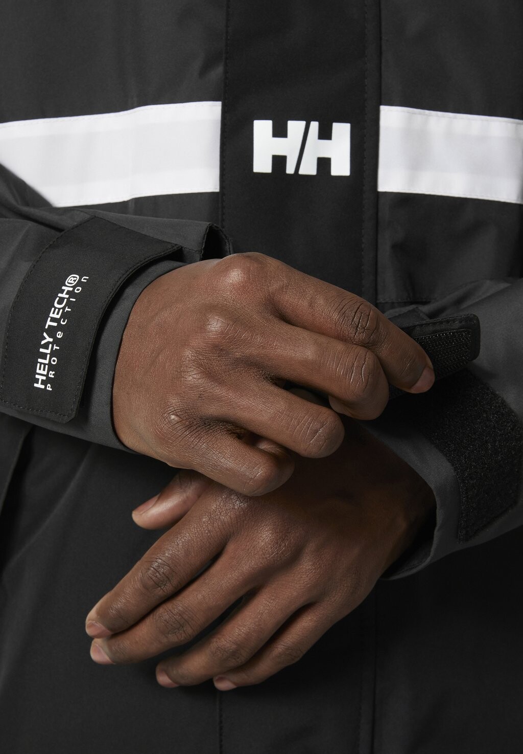 

Зимняя куртка PLAY Helly Hansen, черный