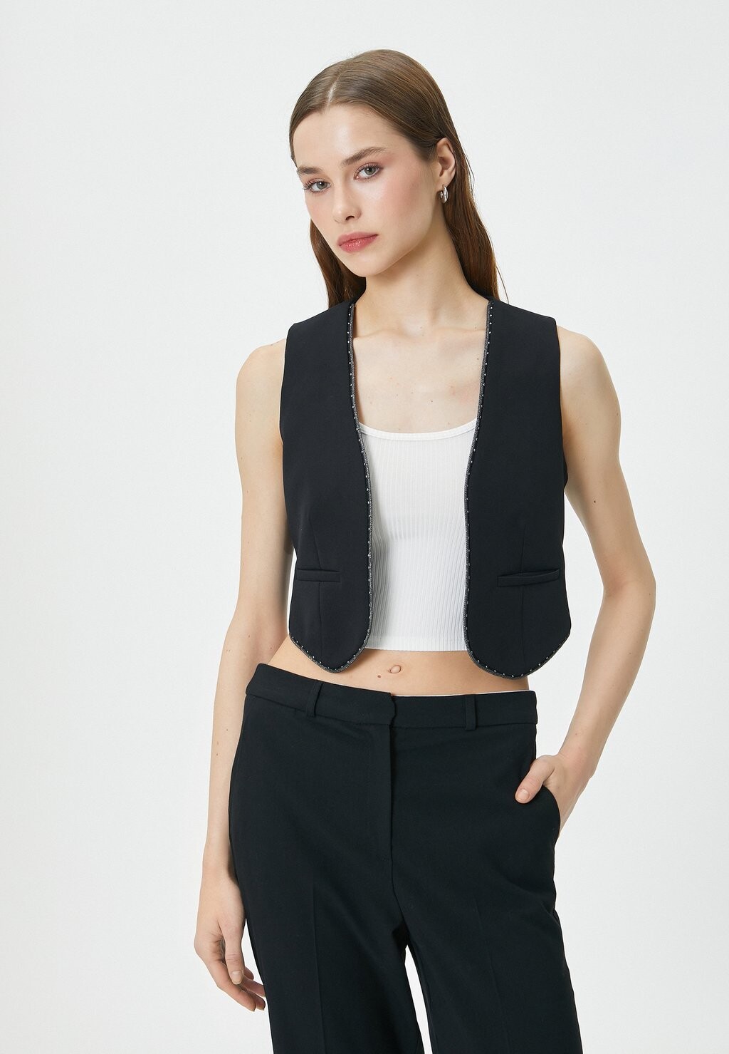 

Жилет POCKET DETAIL GLITTER CROP Koton, черный