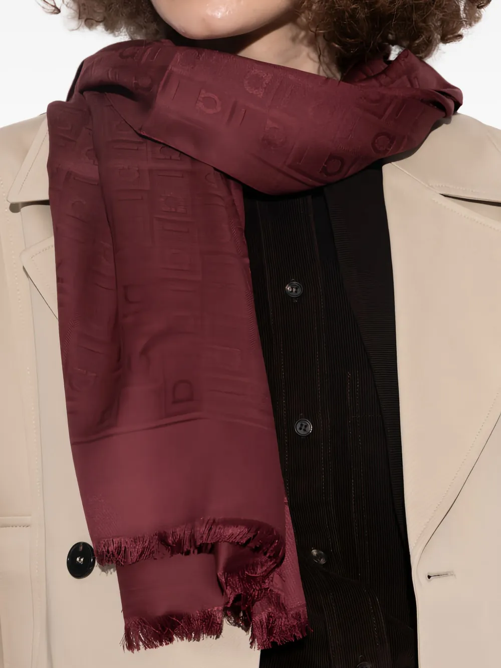 

Шарф с логотипом Ferragamo, красный