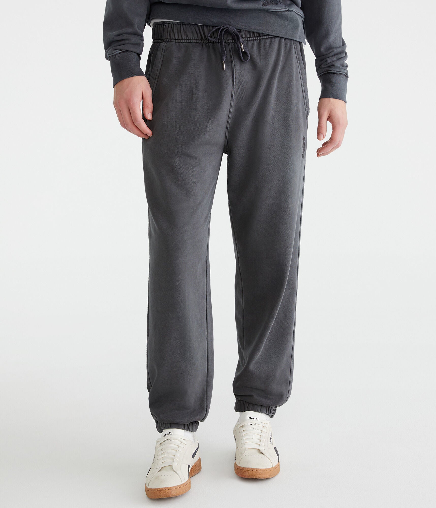 

Спортивные штаны Aeropostale Tonal Logo Terry Jogger, темно-серый