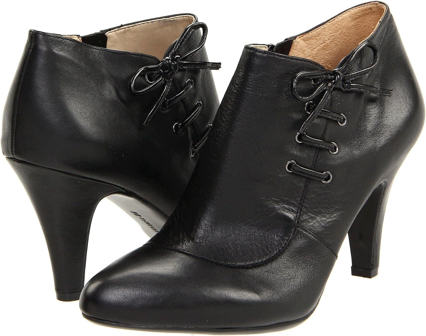 Туфли Naturalizer Women's Carmen, Black Leather