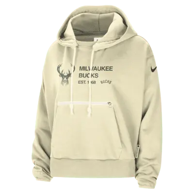 

Худи Nike Milwaukee Bucks Standard Issue, цвет Flat Opal/Fir