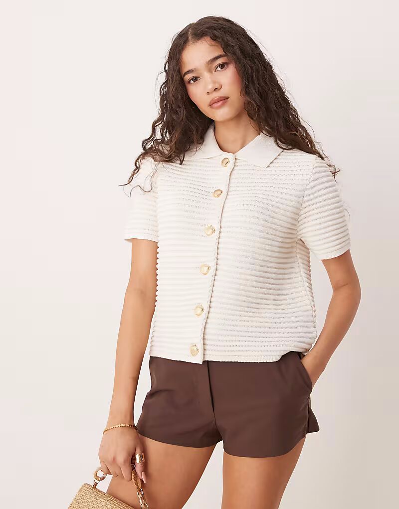 

Кардиган ASOS DESIGN с короткими рукавами и пуговицами-ракушками кремового цвета