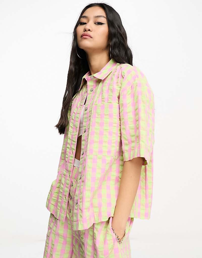 

ASOS DESIGN – Рубашка оверсайз в клетку розового и зеленого цвета, однотонная