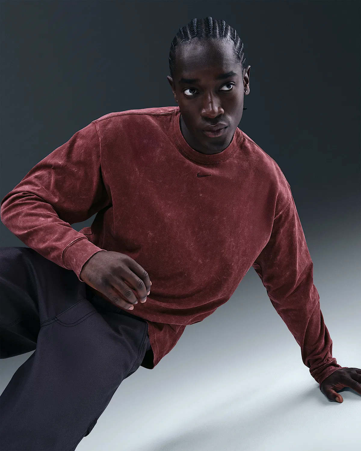 Мужская футболка с длинным рукавом Nike Sportswear Premium Essentials, Dark Team Red — фото 3